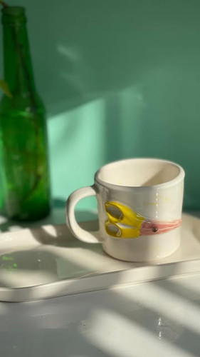 ماگ قیچی برجسته جنس سرامیک دستساز ماگ مشاغل